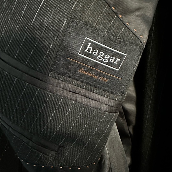 Haggar Dark Gray Pinstripe Men's Suit - Picture 3 of 5